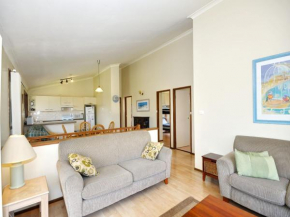 Pet Friendly on Pelican - Close to Myall River, Hawks Nest